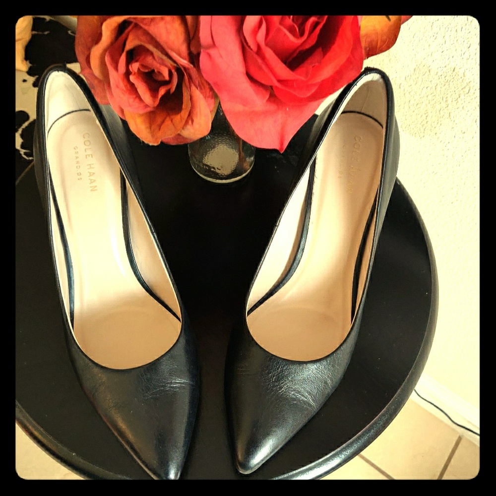 Classic Black Pump